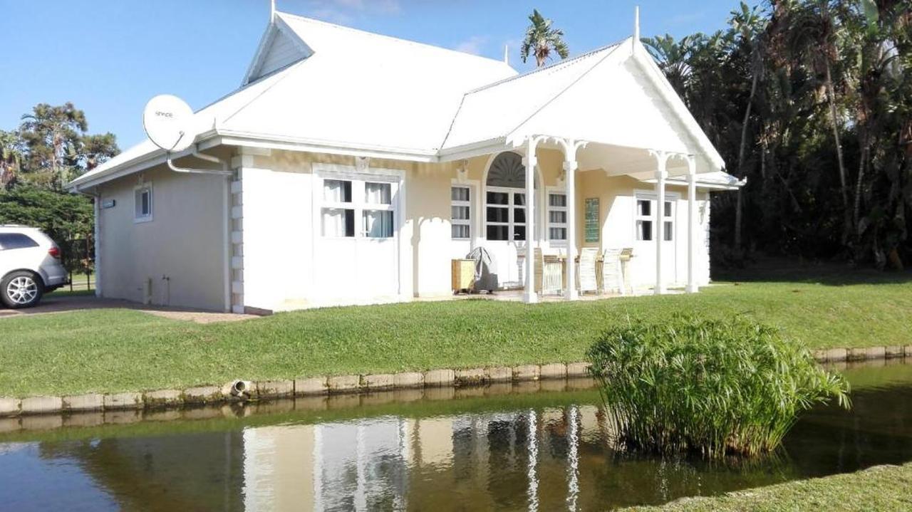 Caribbean Estates Lakeview Villa Port Edward Exterior foto