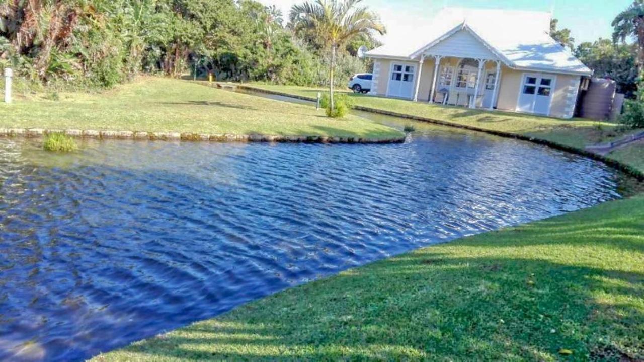 Caribbean Estates Lakeview Villa Port Edward Exterior foto
