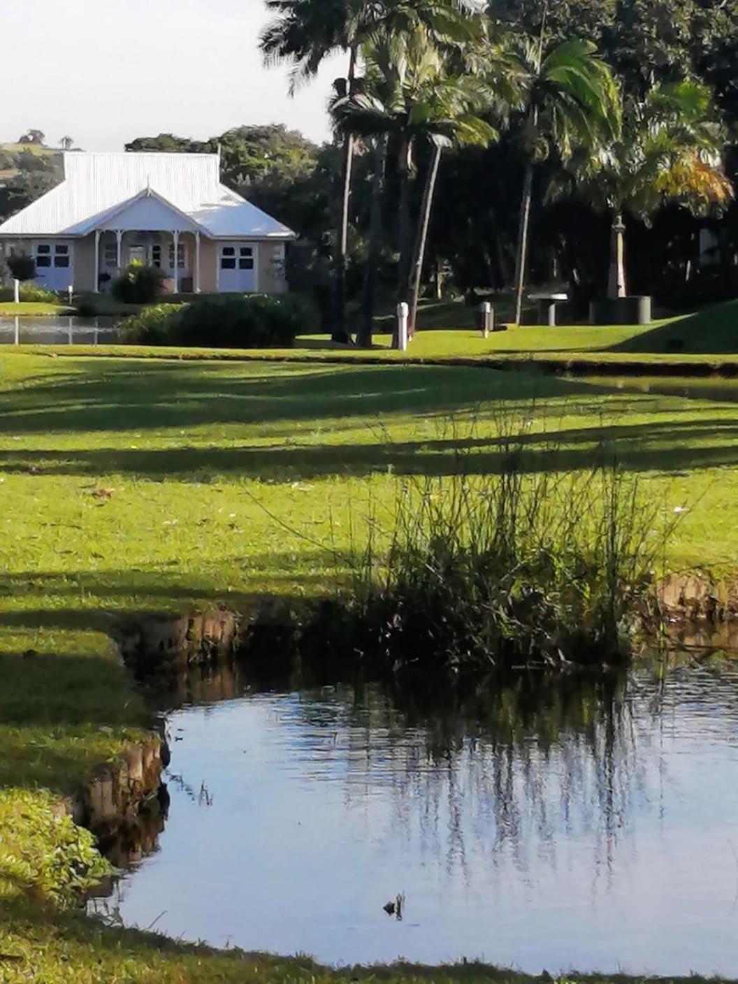 Caribbean Estates Lakeview Villa Port Edward Exterior foto